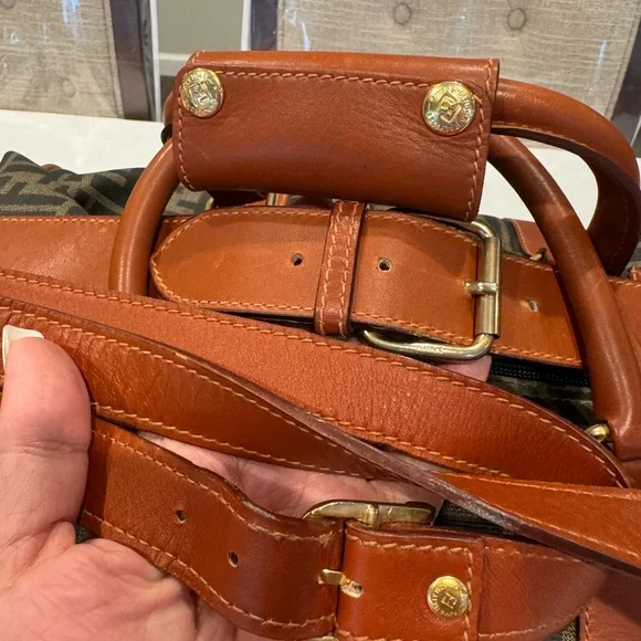 📌SOLD📌 Rare & Authentic Fendi travel bag - Picture 15 of 15